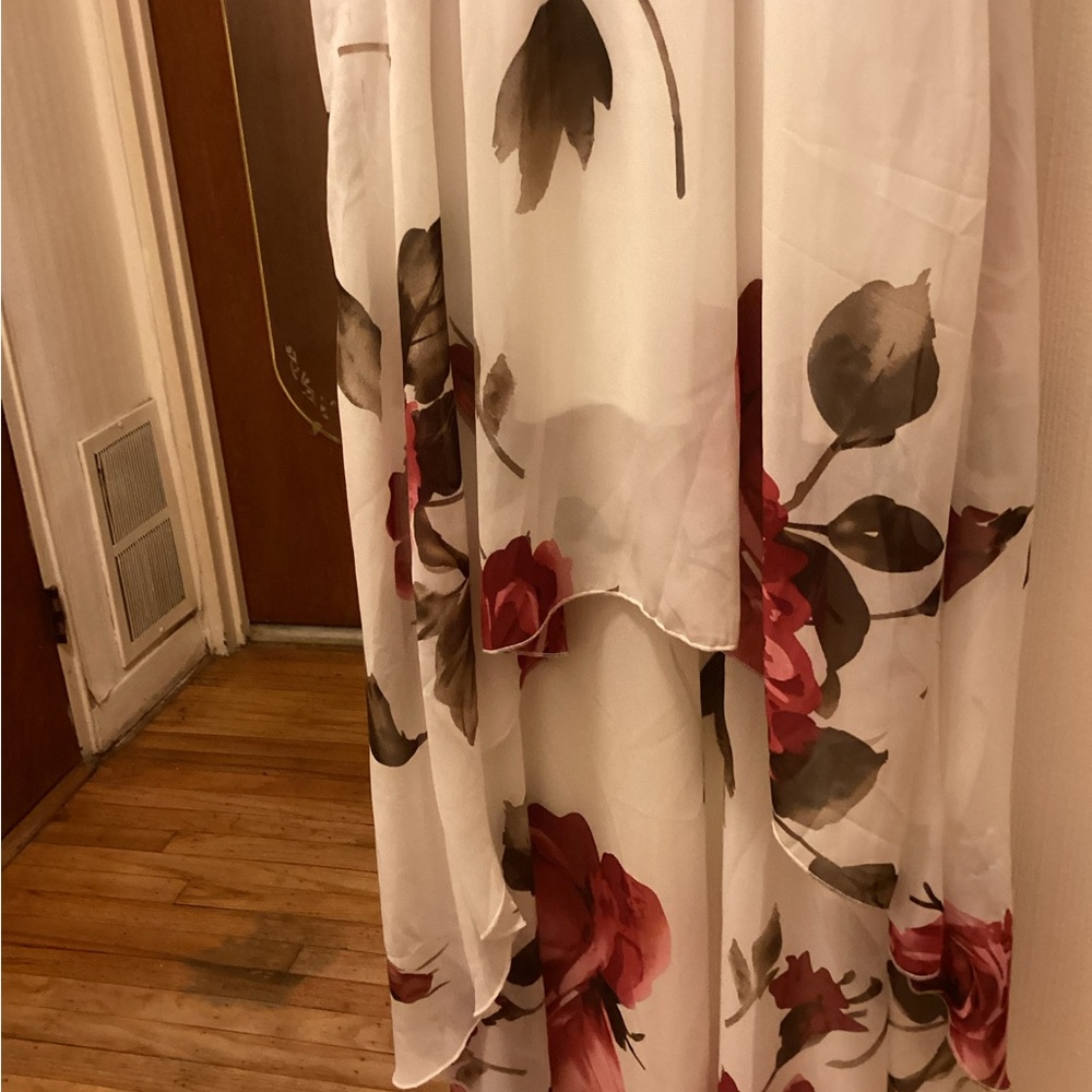 Floral Maxi Dress with Pink and Green Accents SZ M. $20. - Picture 2 of 6